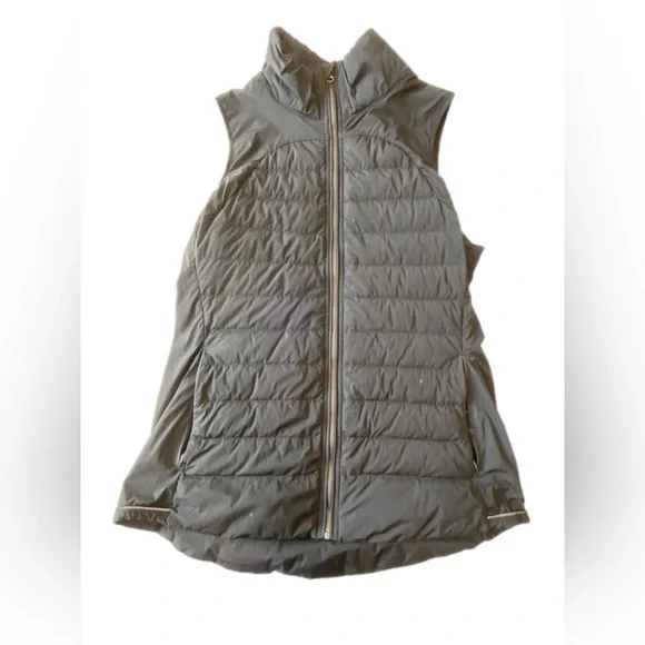Lululemon Fluffed Up vest size 12 - Picture 9 of 16